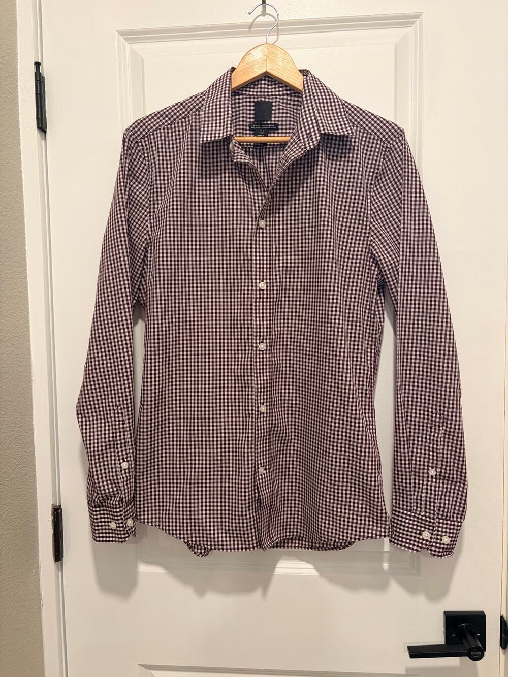H&M Men’s Slim Fit Gingham Dress Shirt Burgundy White M Long Sleeve Preppy